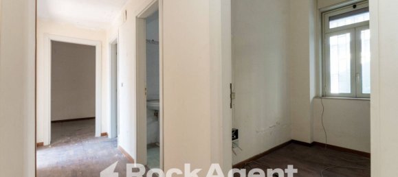 5 rooms Office in Catania, Italy No. 317665 21