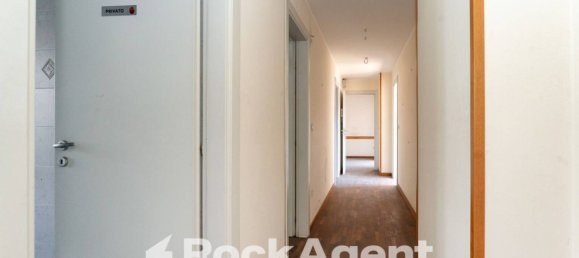 5 rooms Office in Catania, Italy No. 317665 33