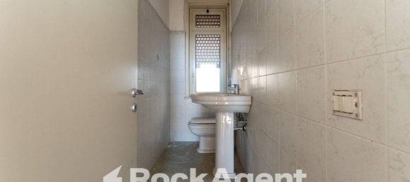 5 rooms Office in Catania, Italy No. 317665 28