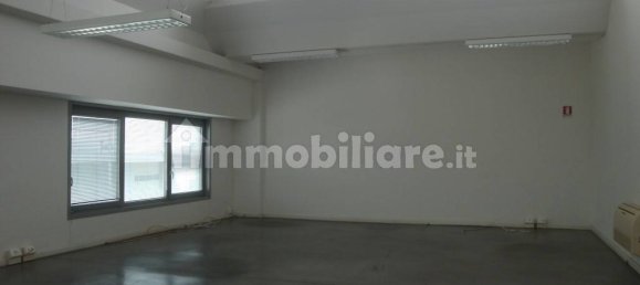 5 rooms Warehouse in Ravenna, Italy No. 133923 12