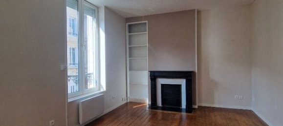 1 bedroom Apartment in Reims, France No. 66976 3