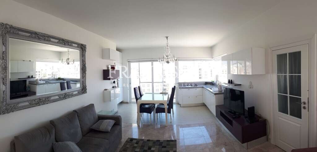 3 Schlafzimmer Penthouse in Saint Julian's, Malta, Nr. 3341