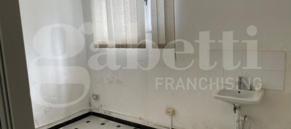 220m² Office in Sessa Aurunca, Italy No. 33189 13