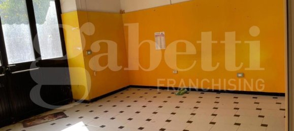 220m² Office in Sessa Aurunca, Italy No. 33189 16