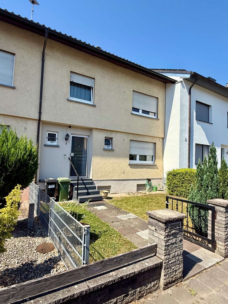 3 chambres Maison de ville à Karlsruhe, Germany No. 249771