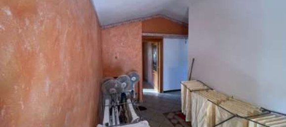 4-salle Appartement à Calco, Italy No. 4250 3