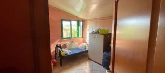 4-salle Appartement à Calco, Italy No. 4250 10