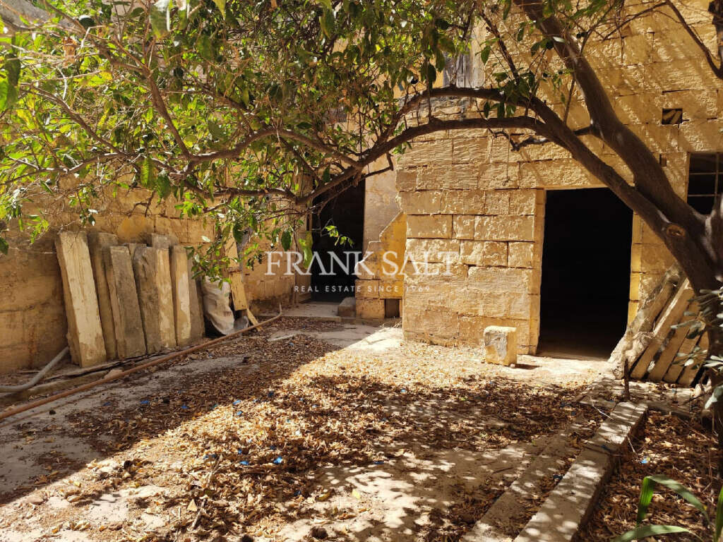 4 غرف نوم منزل في Zebbug, Malta رقم 420