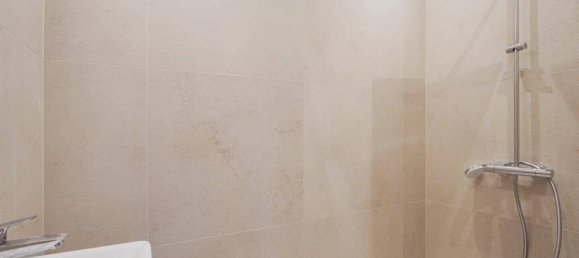 4 rooms Apartment in Brigittenau, Austria No. 196813 9