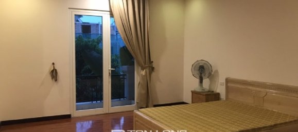 4 bedrooms Villa in Long Bien, Vietnam No. 982 17