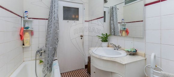 612m² Building in Porto, Portugal No. 133707 17