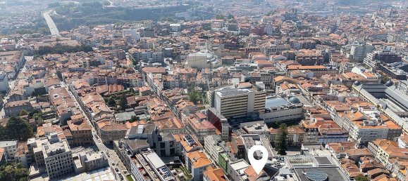612m² Building in Porto, Portugal No. 133707 5