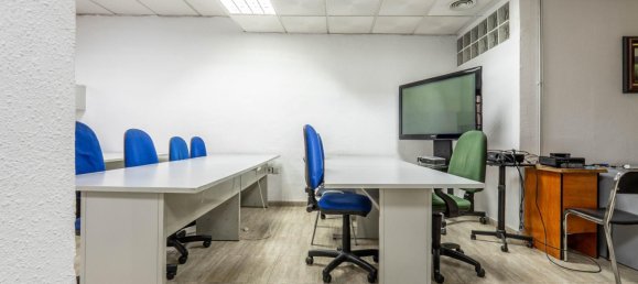 61m² Commercial property in Granada, Spain No. 172038 11