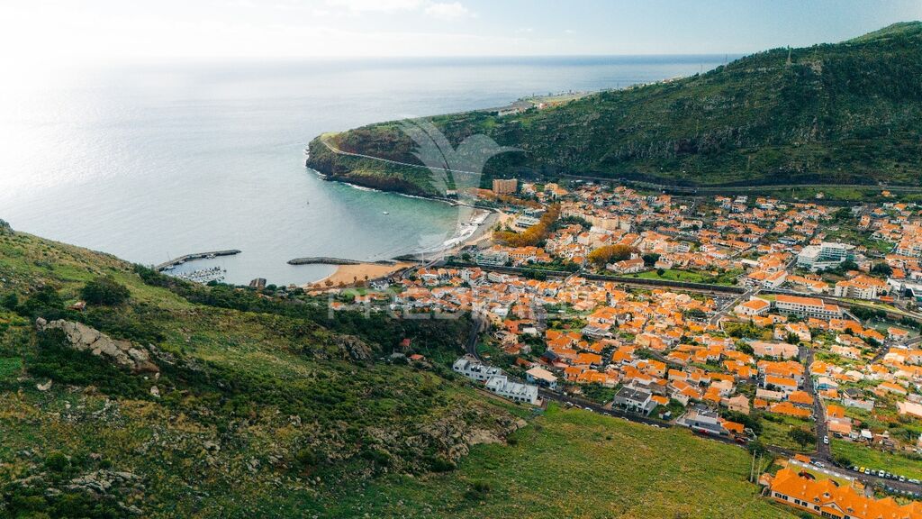 20800m² Land in Machico, Portugal No. 144010