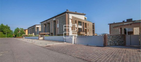 2 bedrooms Apartment in Desenzano del Garda, Italy No. 365370 14