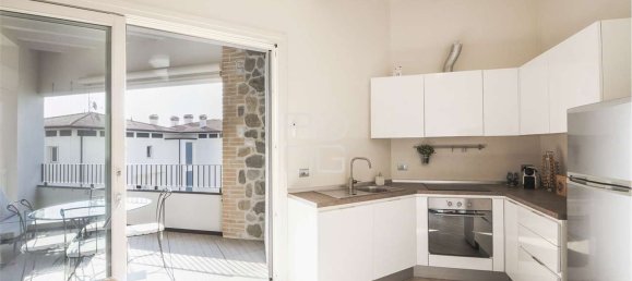 2 bedrooms Apartment in Desenzano del Garda, Italy No. 365370 7