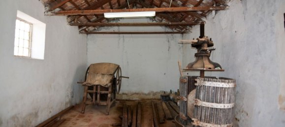 4 bedrooms House in Piedrabuena, Spain No. 69036 22