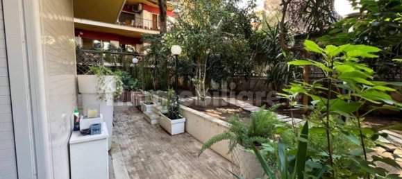 2 chambres Appartement à Rome, Italy No. 32394 2