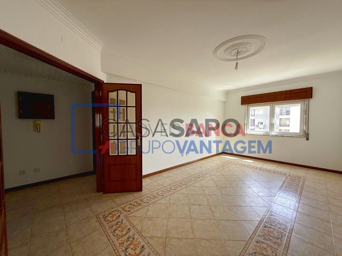 Apartamento de 2 dormitorios en Sintra, Portugal No. 336795