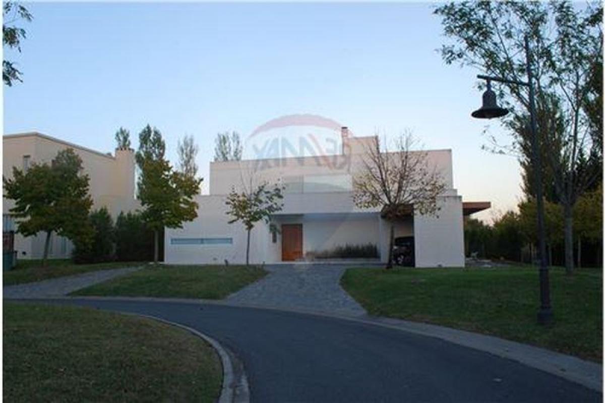 3 غرف نوم منزل في Tigre, Argentina رقم 11887