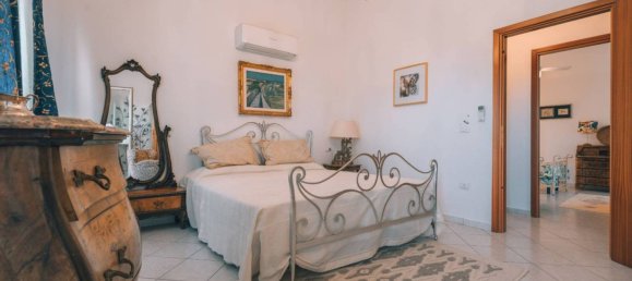 Вилла с 3 спальнями в Орозеи, Италия № 87862 27