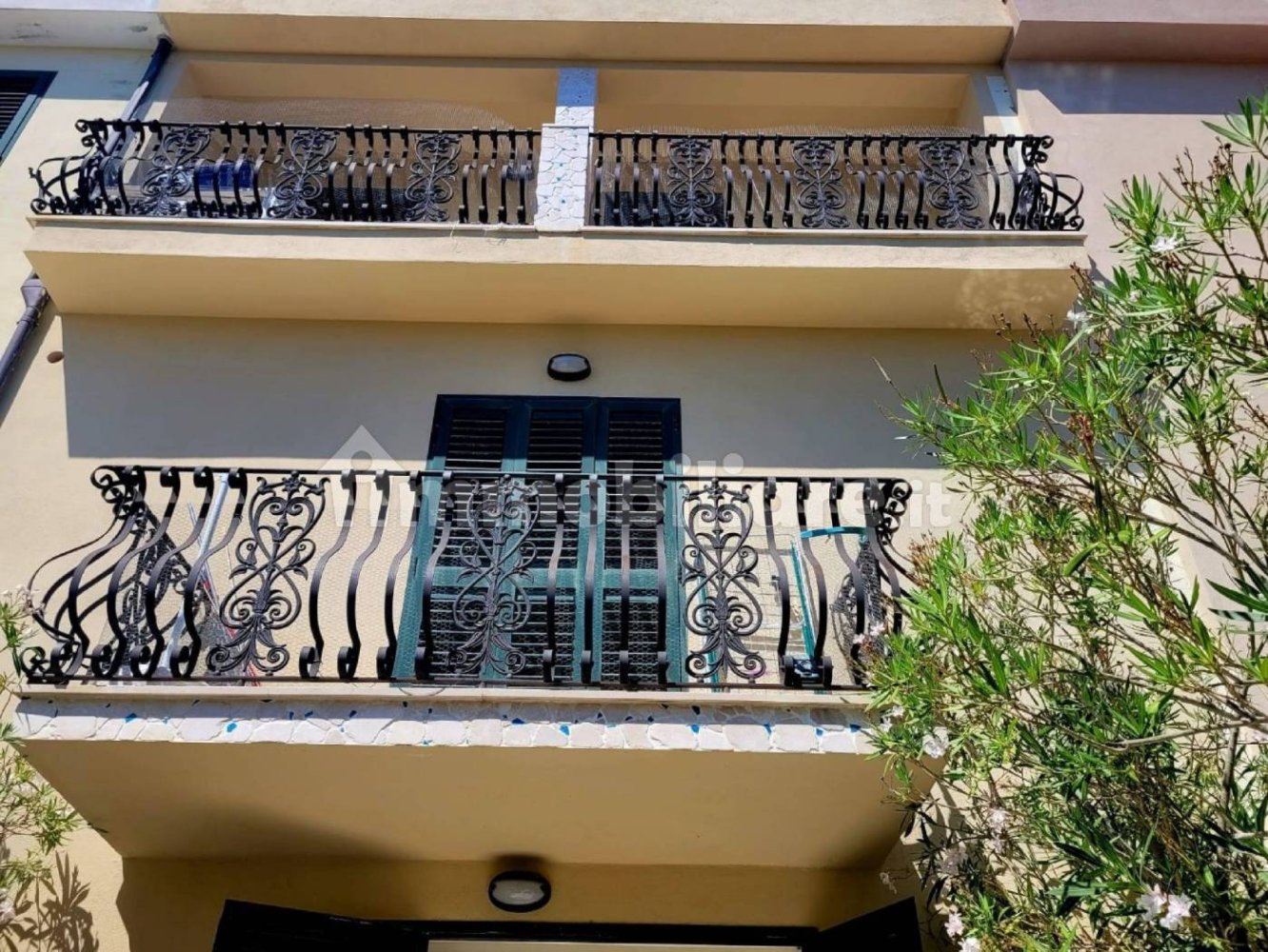 Вилла с 3 спальнями в Орозеи, Италия № 87862