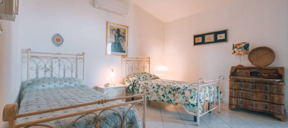 Вилла с 3 спальнями в Орозеи, Италия № 87862 32