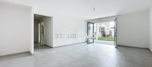 2 bedrooms Apartment in Saint-Louis, France No. 74825 3