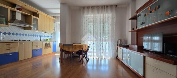 Apartamento de 2 divisões em Cinisello Balsamo, Italy N.º 330358 11