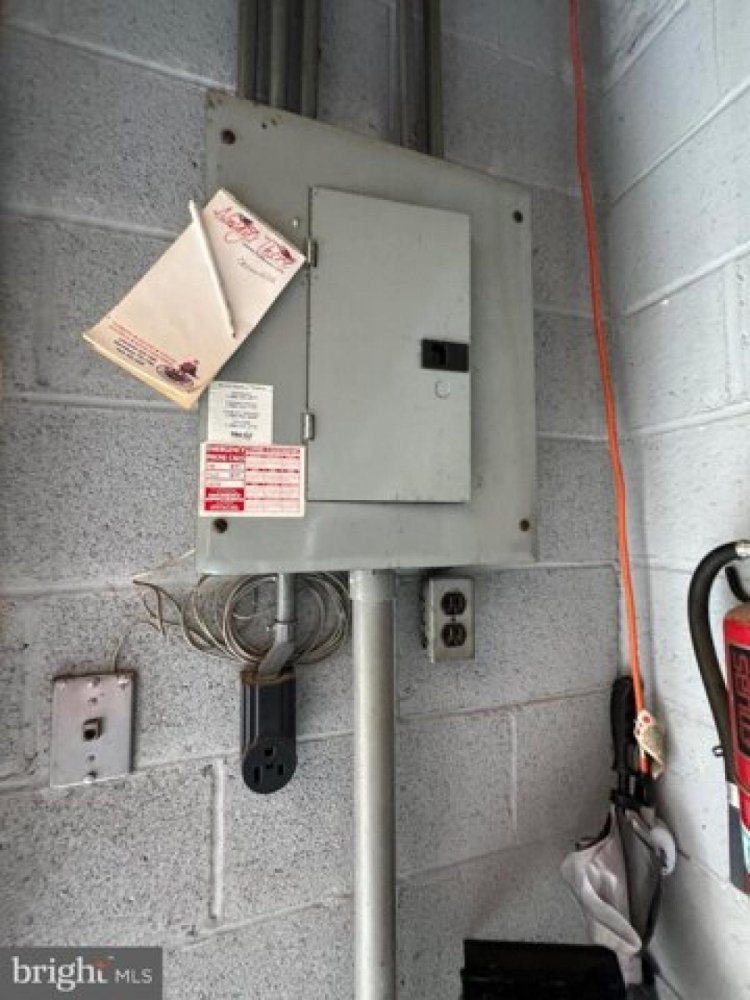 3 bedrooms House in Windsor, USA No. 404846