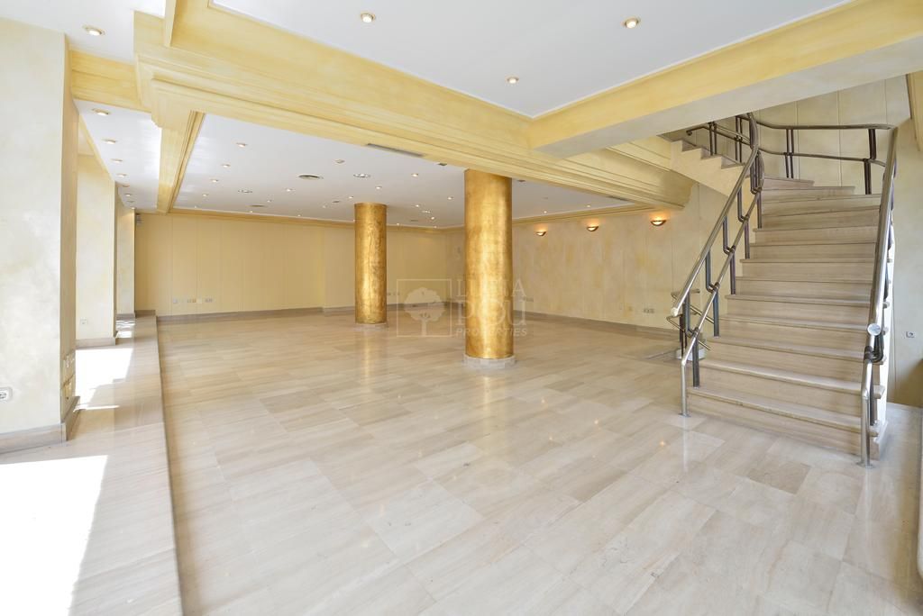 375m² Commercial property in Marbella, Spain No. 109812