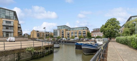 Квартира с 1 спальней в Брентфорд, Великобритания № 9082 2