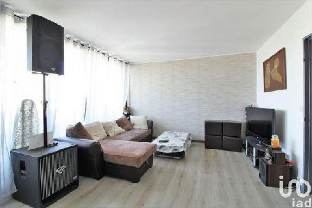 Estudio en el condominio en Meaux, France No. 30700