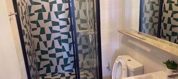 Кондоминиум  в The Base Sukhumvit 50, Пляж Рейли, Таиланд № 32558 2