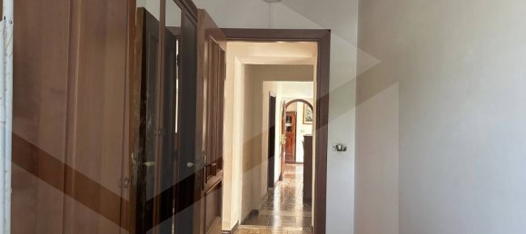 Apartamento de 3 dormitorios en Avezzano, Italy No. 22645 46