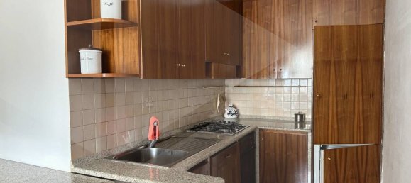 Apartamento de 3 dormitorios en Avezzano, Italy No. 22645 12