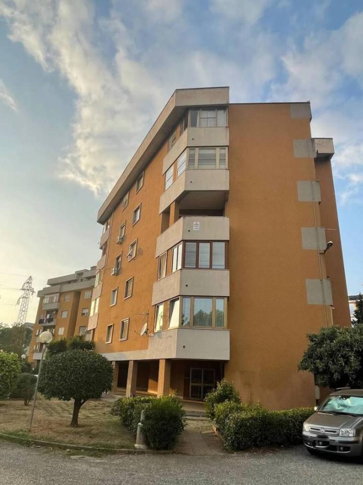 5 rooms Apartment in Lamezia Terme, Italy No. 88126