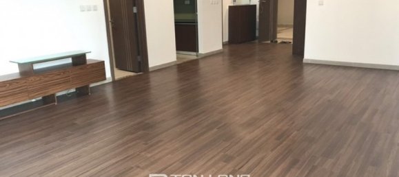 3 bedrooms Apartment in Tay Ho, Vietnam No. 1012 2