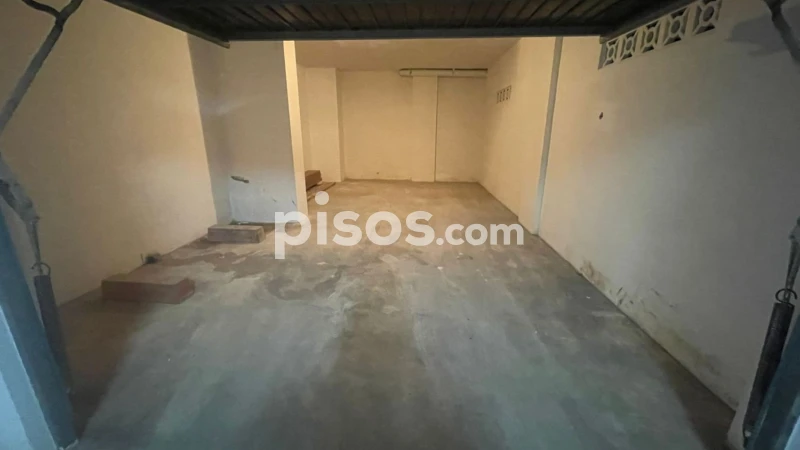  Garage in Cullera, Spain No. 245954