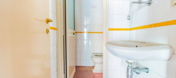 1-Zimmer Gewerbliche Immobilie in Rome, Italy, Nr. 301239 3