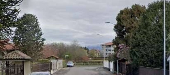 1 room Garage in Seregno, Italy No. 295838 5