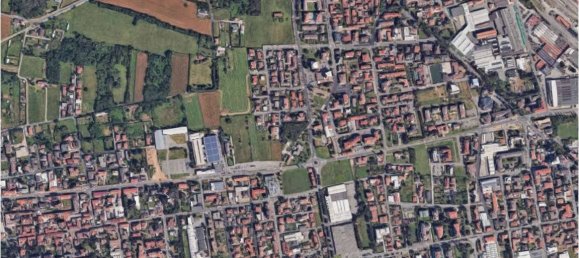 1 room Garage in Seregno, Italy No. 295838 3