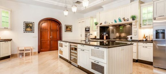 8 Schlafzimmer Villa in Guadalmina, Spain, Nr. 2971 8