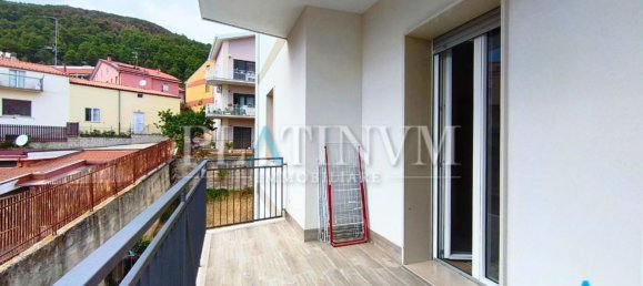 Apartamento T7 em San Giovanni Rotondo, Italy N.º 362482 26