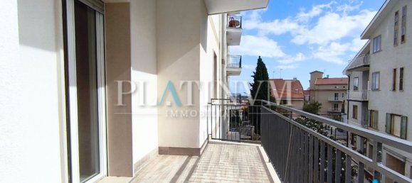 Apartamento T7 em San Giovanni Rotondo, Italy N.º 362482 27
