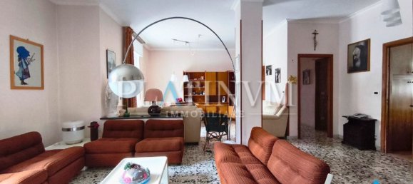 Apartamento T7 em San Giovanni Rotondo, Italy N.º 362482 11