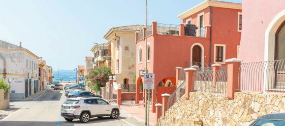 Коммерческая недвижимость с 1 комнатой в Гольфо Аранчи, Италия № 43760 2