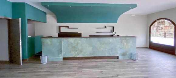 Коммерческая недвижимость с 1 комнатой в Гольфо Аранчи, Италия № 43760 12