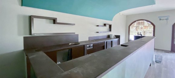 Коммерческая недвижимость с 1 комнатой в Гольфо Аранчи, Италия № 43760 13