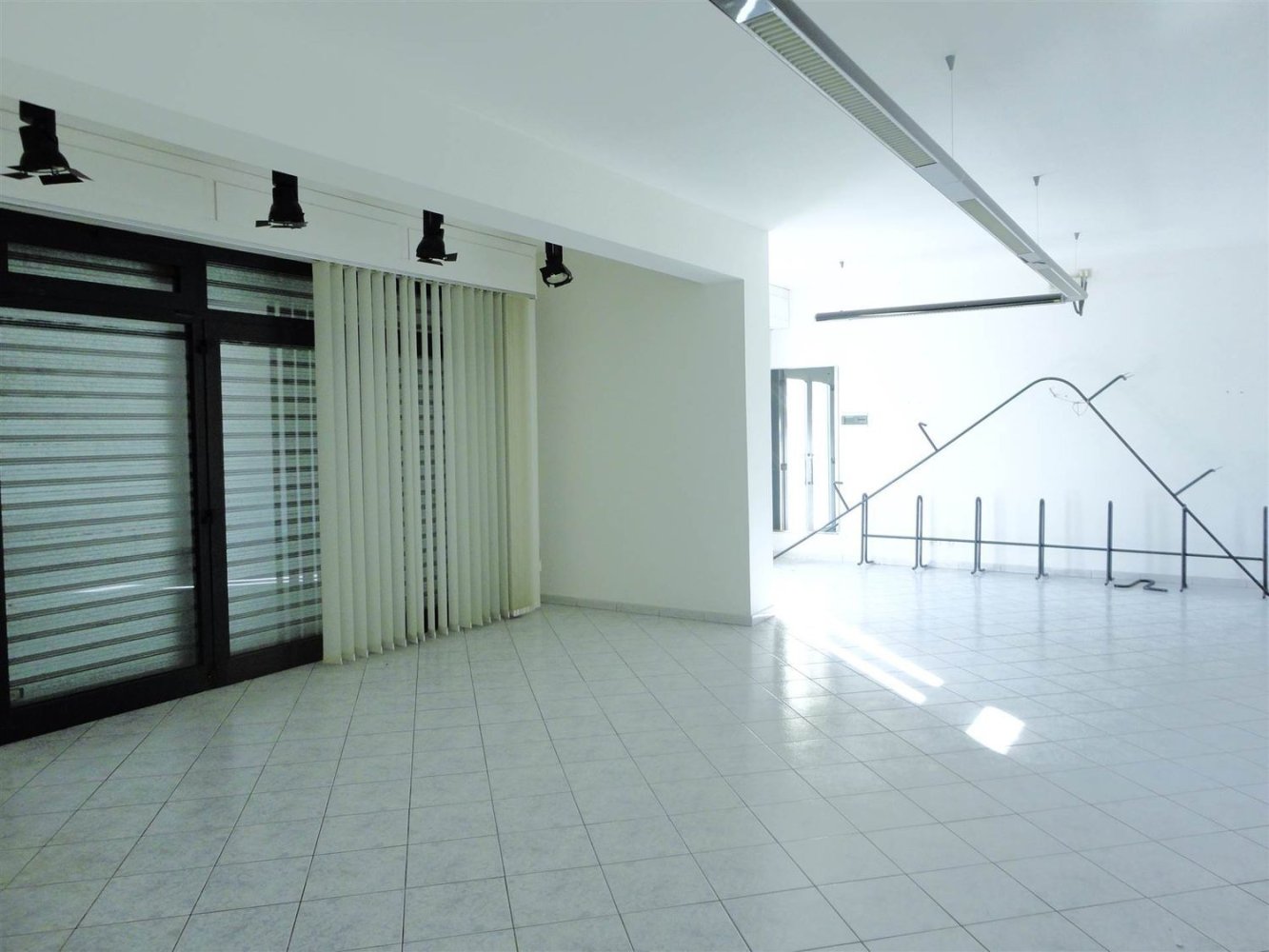  عقار تجاري في Sinalunga, Italy 130متر مربع رقم 60898